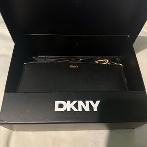 DKNY bag NWT